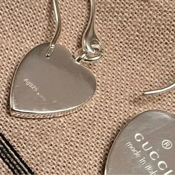 ✨️  Gucci trademark logo SS.925 heart charm dangle earrings ✨️ - Picture 5 of 8